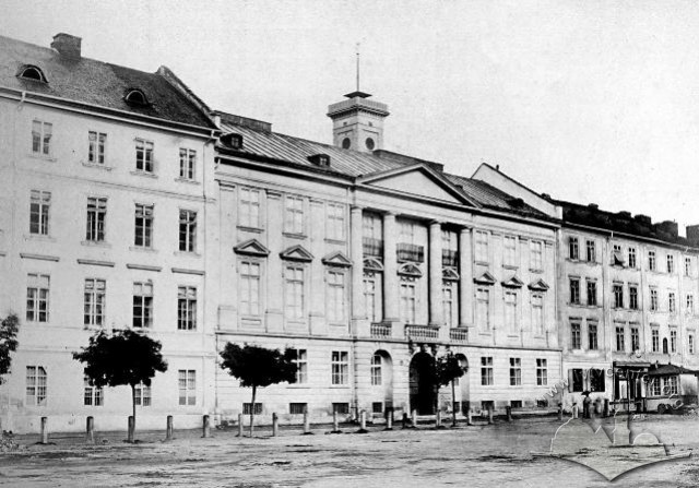 Будинок музею в кінці XIX століття